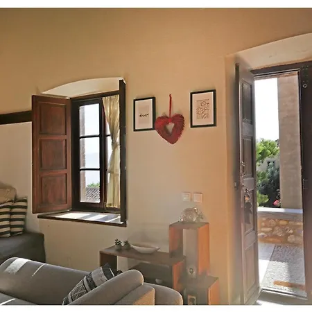 Daphne Superior Castle Feriehus Monemvasía