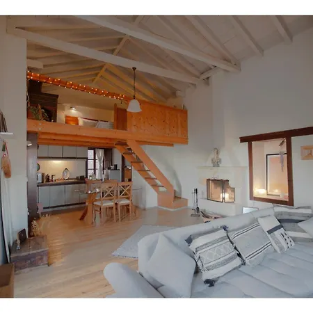 Vakantiehuis Daphne Superior Castle *