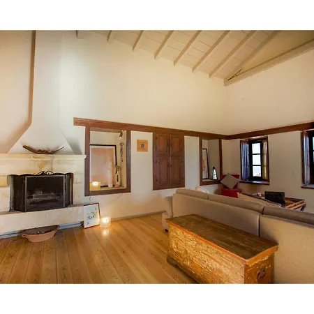 Daphne Superior Castle Feriehus Monemvasía