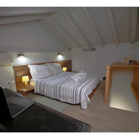 Daphne Superior Castle Monemvasía