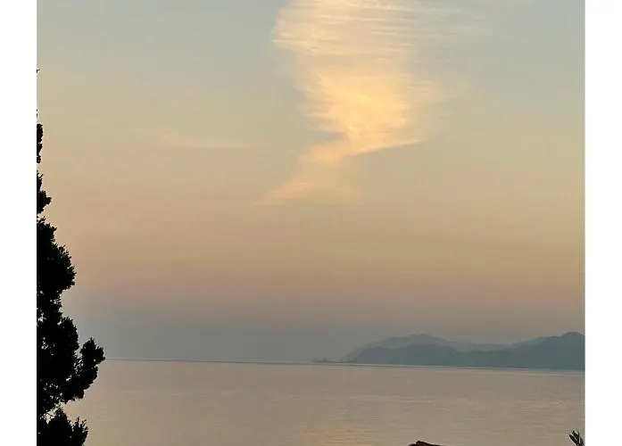 Daphne Superior Castle Μονεμβασιά