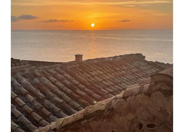 Daphne Superior Castle בית נופש