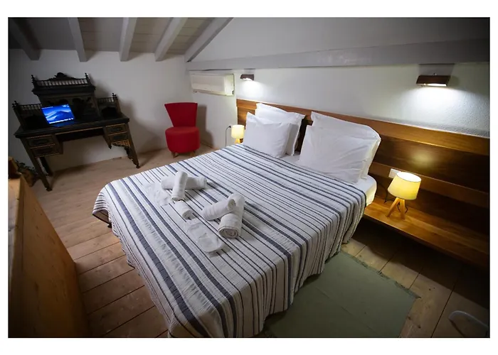 Daphne Superior Castle בית נופש מונמבאסיה